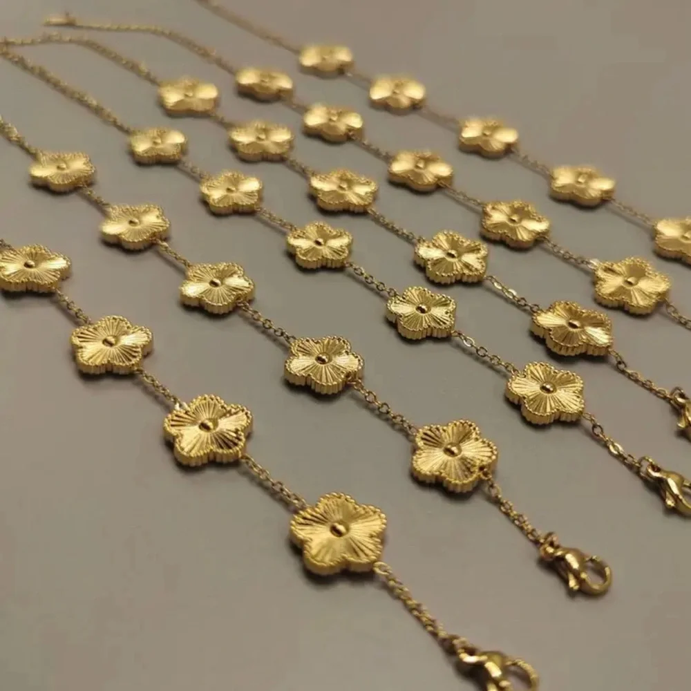 LALA JEWELRY Flower Bracelet - Picture 2 of 2